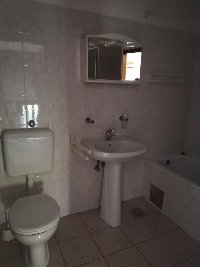 Laura And Nevio Apartments And Rooms كريس المظهر الخارجي الصورة