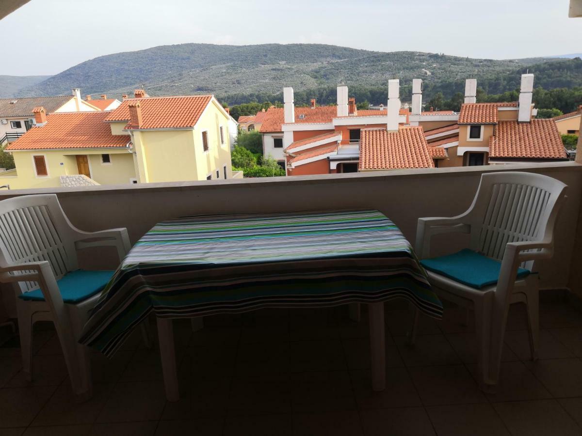 Laura And Nevio Apartments And Rooms كريس المظهر الخارجي الصورة